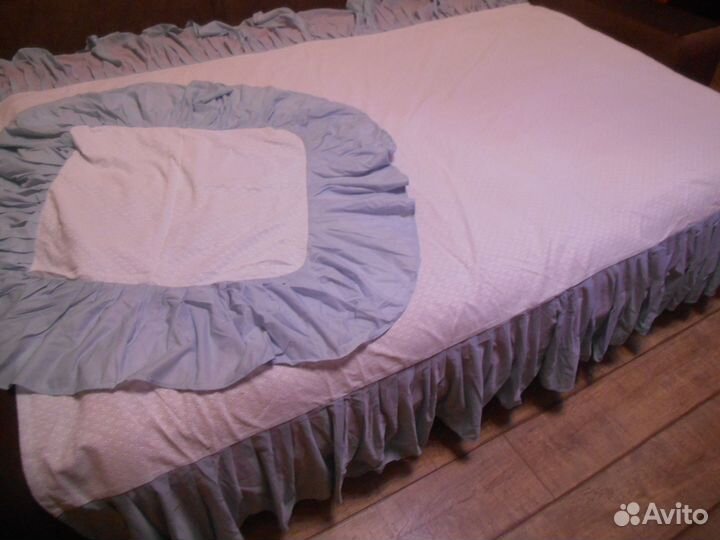 Покрывало на кровать новое