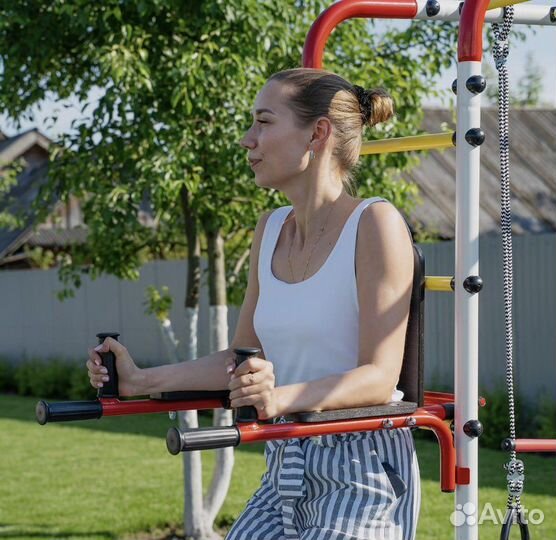 Уличный спортивный комплекс