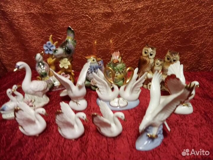 Статуэтка птицы