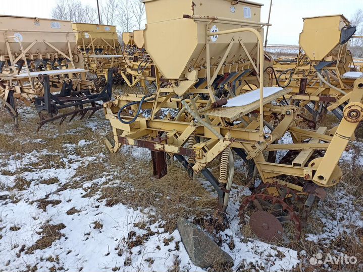 Комплекс посевной Омсксельмаш КСКП-2.1, 2011