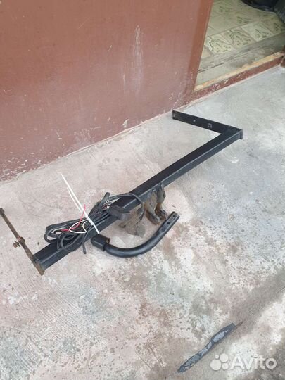 Фаркоп для Фольксваген Jetta 2010-2019г