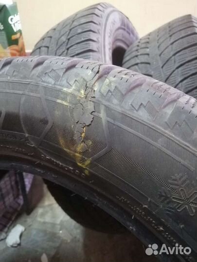 Triangle Snowlink TWT02 225/60 R18 140R