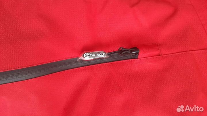 Куртка горнолыжная