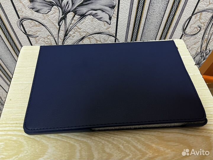 Чехол на планшет Lenovo