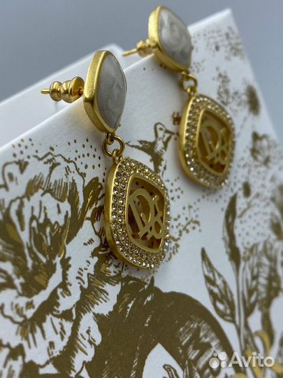 Серьги Dior