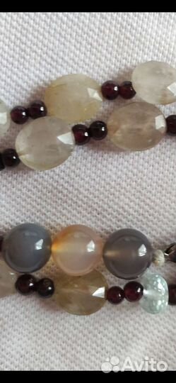 Бусы из натуральных камней