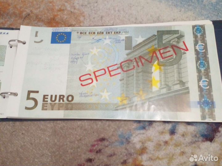 Справочник. Банкноты и монеты Евросоюза и США