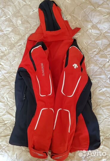 Спортивная куртка для активного отдыха