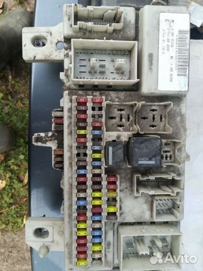 Блок предохранителей на ford focus 2
