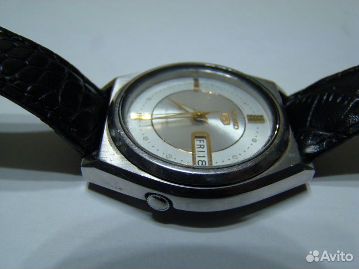 Продам часы Seiko 5