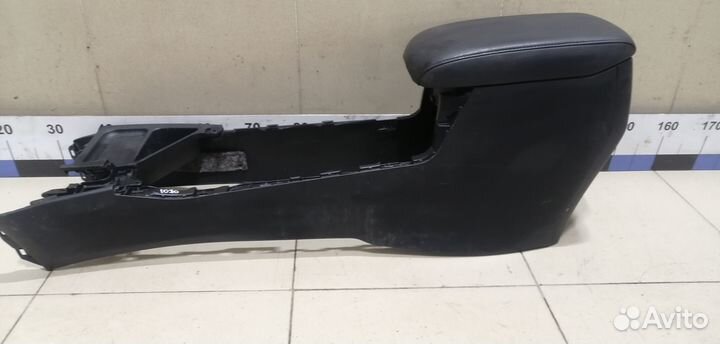 Консоль RAV 4 2013