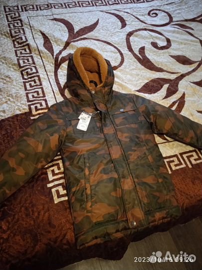 Куртка зимняя на мальчика 8 лет