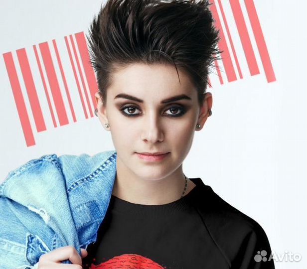 Свой человек в Москве, помощник, курьер