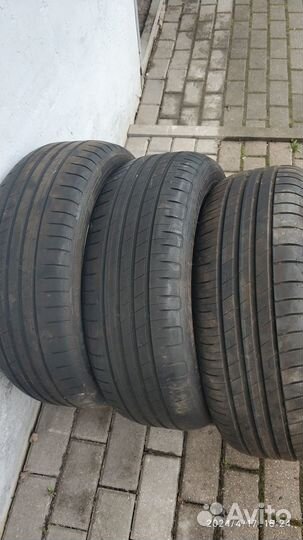 Goodyear EfficientGrip 205/60 R16