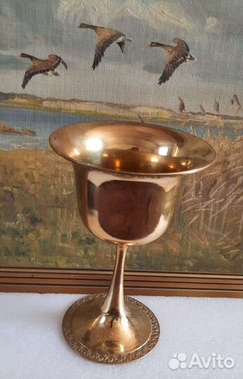 Антикварный бронзовый кубок