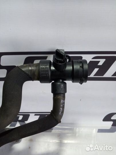 Патрубок радиатора Audi A4 B7