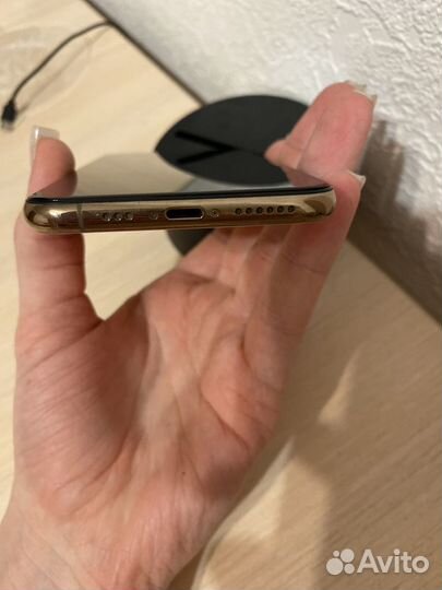 iPhone Xs, 64 ГБ