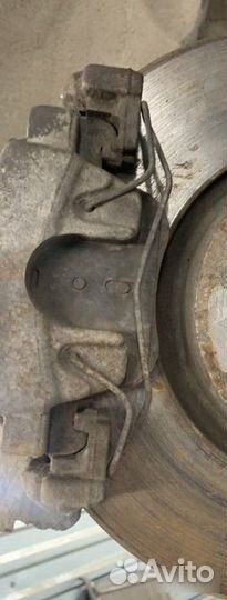 Суппорта передняя Volkswagen Tiguan