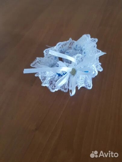 Свадебная подвязка новая с голубой лентой