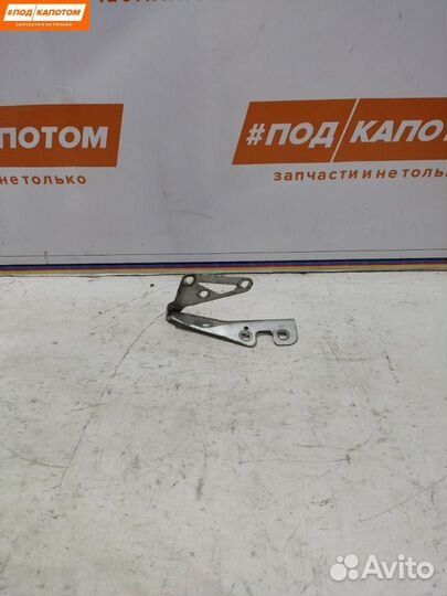 Петля капота правая Opel Astra H/Family рест. 2010