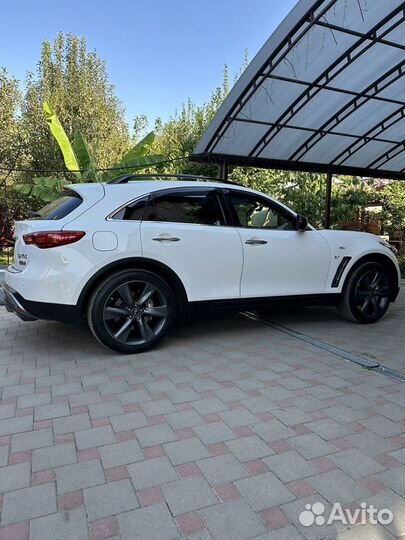 Infiniti QX70 3.7 AT, 2016, 77 000 км