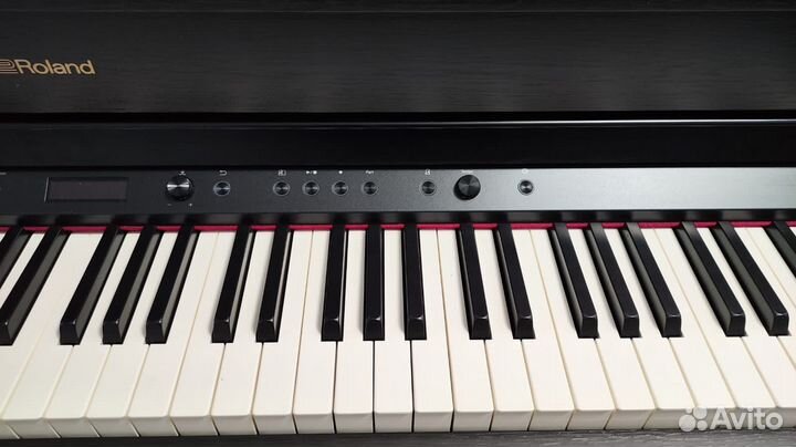 Roland HP 702 Цифровое пианино