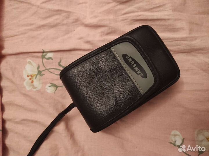 Плёночный фотоаппарат с чехлом