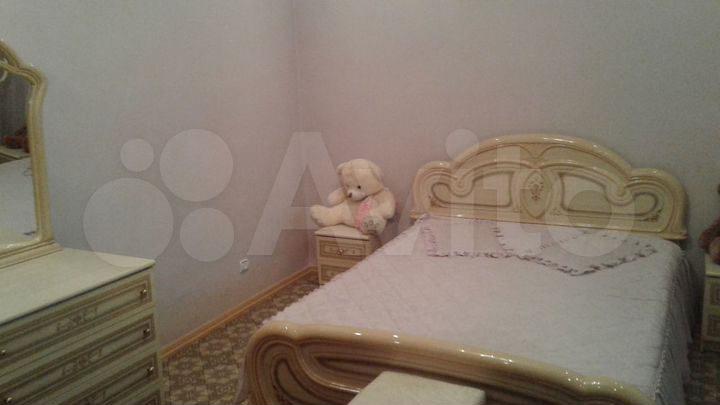 Коттедж 380 м² на участке 9 сот.