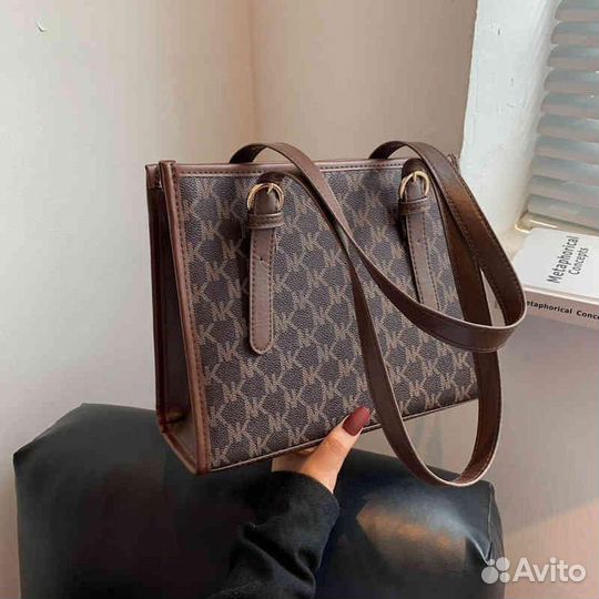 Сумка женская с ручками