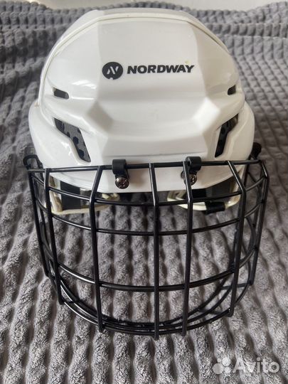 Шлем хоккейный детский