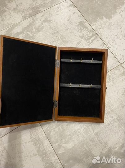 Ключница из дерева