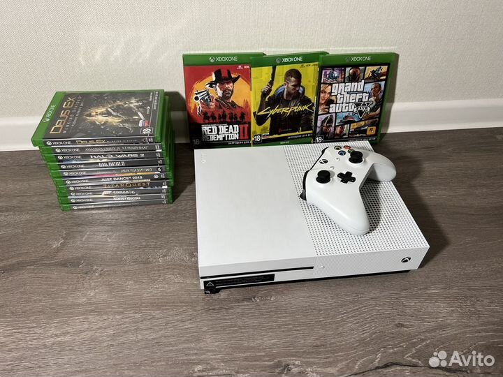 Xbox One S 1tb С Дисководом+Диск Fifa 21+20 игр