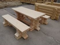 Сруб стола с лавками из бревна для дачи