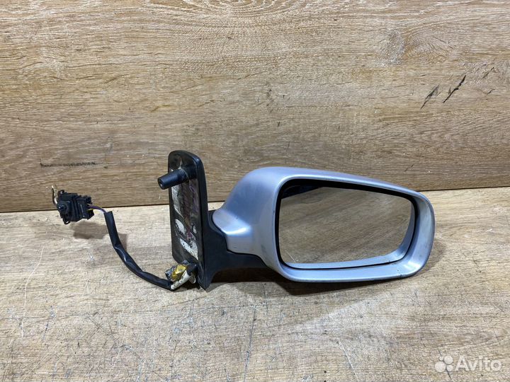 Зеркало правое Volkswagen Sharan 1 Арт. 7720679