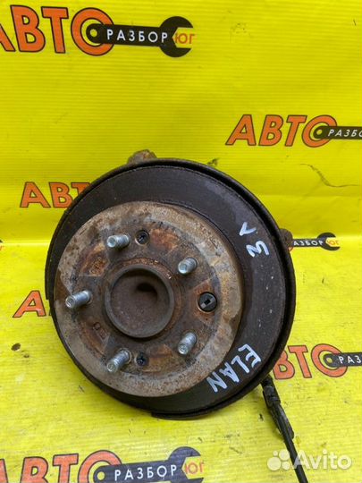 Кулак задний левый Hyundai Elantra HD G4FC 2009