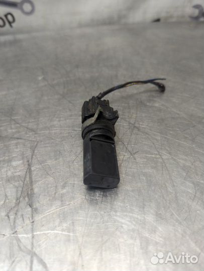 Датчик положения коленвала Nissan Elgrand E51