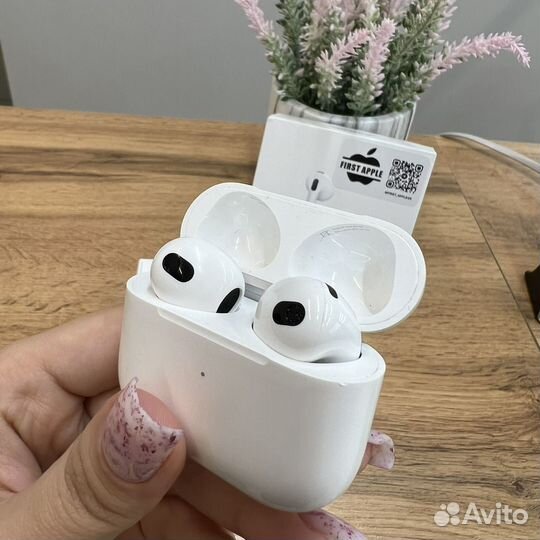 AirPods 3 with Lightning Charging