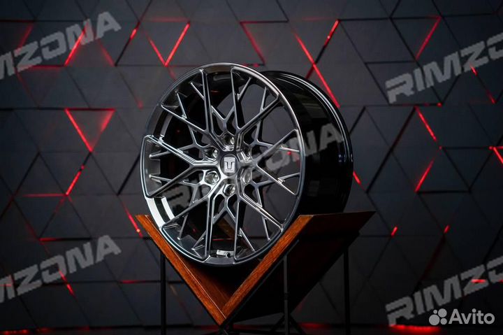 Литой диск HRE R17 5x112 sv