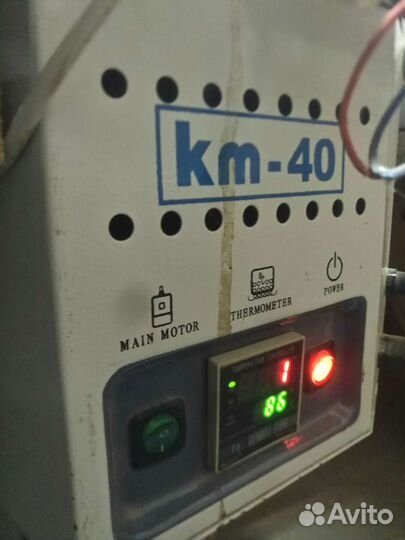 Ручной кромкооблицовочный станок бу KM-40