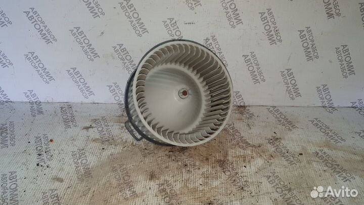 Моторчик отопителя Mazda 3 BK мазда