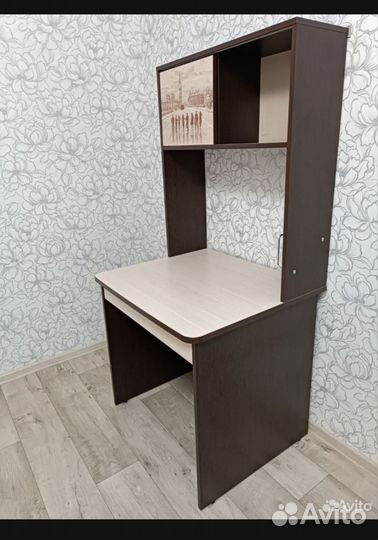 Продам компьютерный (письменный) стол