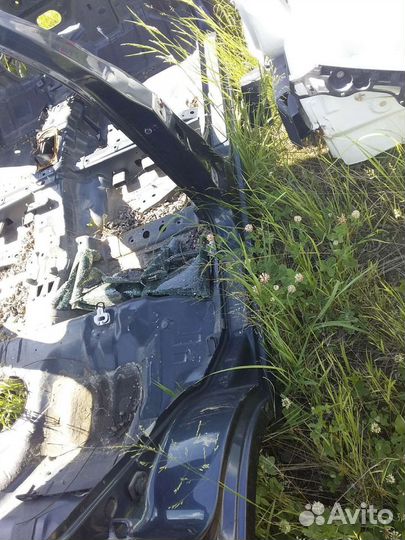 Порог правый Nissan Almera classic