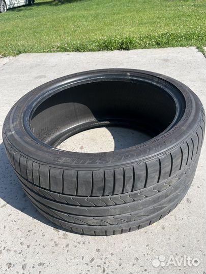 Bridgestone Potenza RE050A 275/35 R19