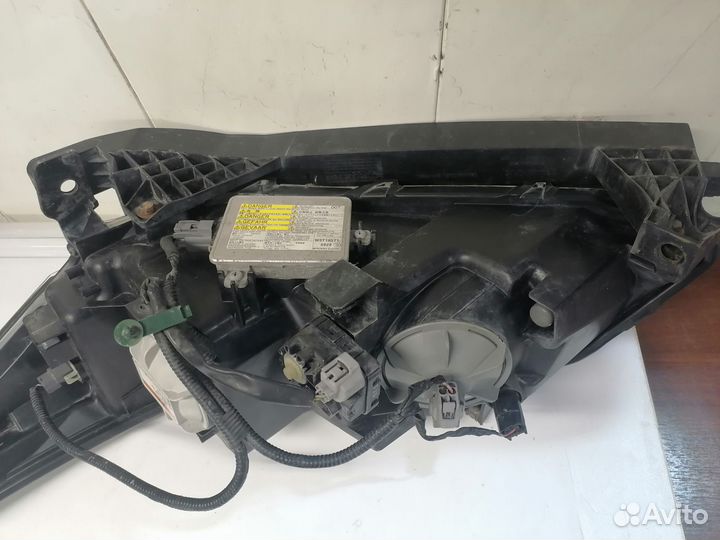 Передние фары на honda strim 2006-2014г