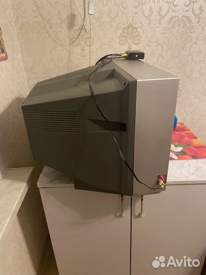 Телевизор TCL