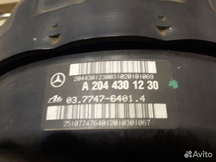 Вакуумник тормозной Mercedes C200 W204 271.950