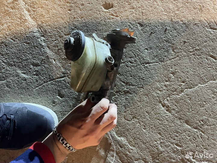 Главный Тормозной цилиндр с Вакумом camry sv40