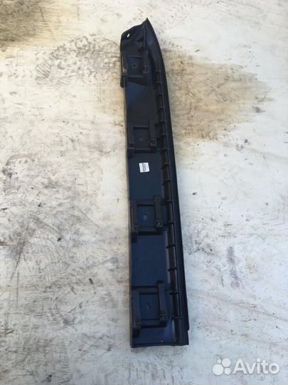 Кронштейны заднего бампера VW Jetta 5