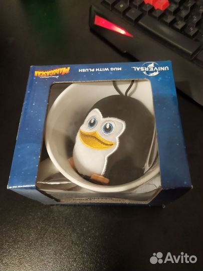 Кружка с игрушкой Madagascar