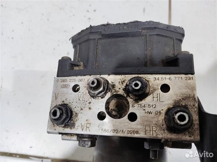 Блок ABS (насос) BMW 7-серия E65/E66